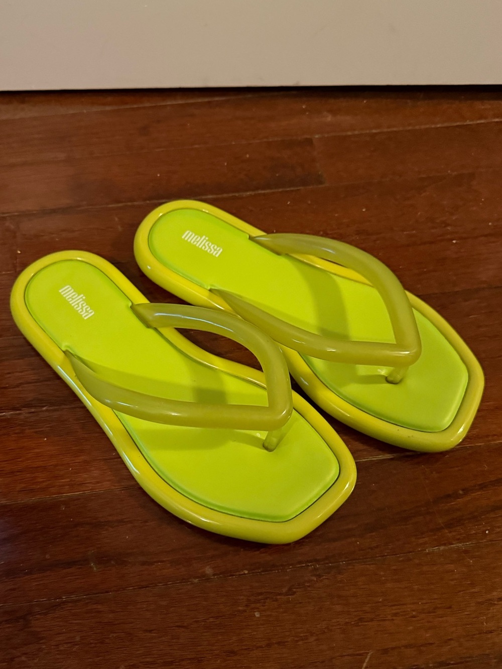 Melissa Neon Lime Jelly Flip Flop Sandals for Women